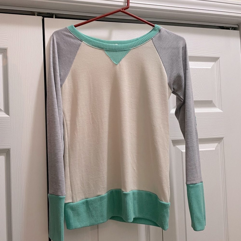 Twenty Second thin sweater.